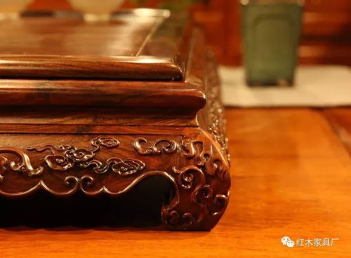 品味東方雅韻 老撾大紅酸枝茶道用具的工藝美學